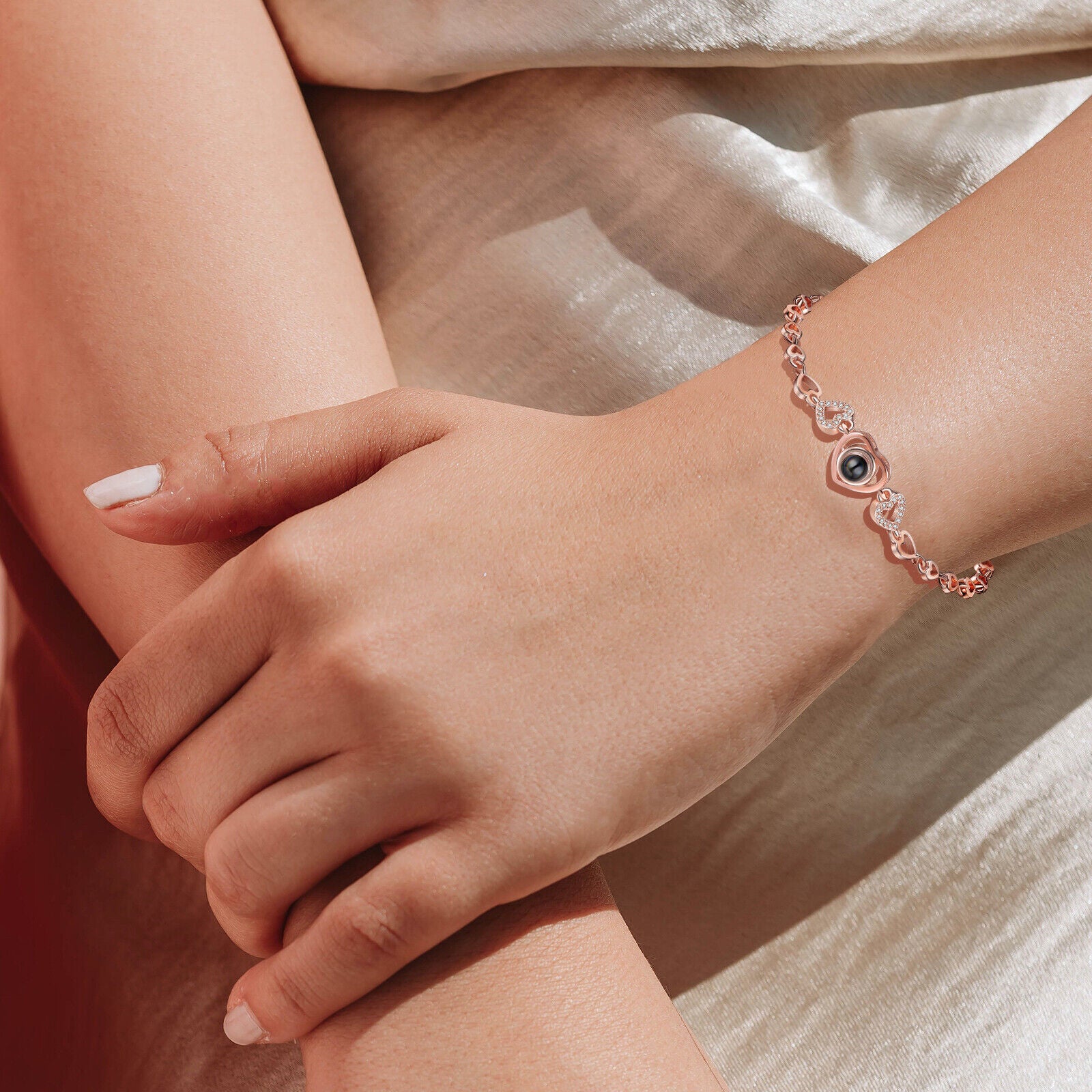 Dascusto Customized Bangles Women Bracelet With Crystal